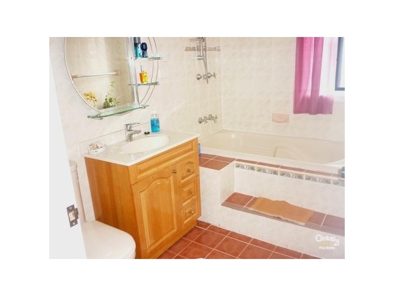 Canley Heights NSW 2166