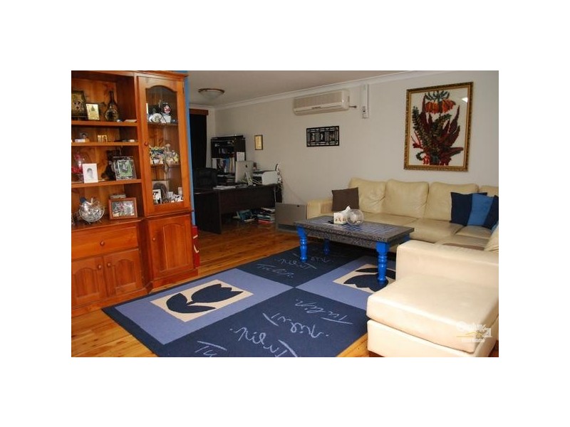 Fairfield West NSW 2165