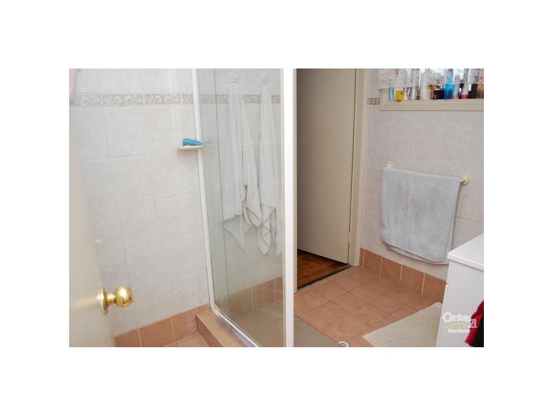 Fairfield West NSW 2165