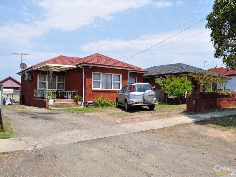 14 Charles Street, Smithfield NSW 2164