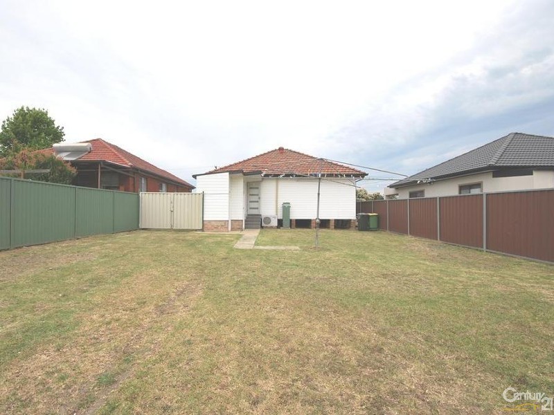 73 Belmore Street, Fairfield East NSW 2165