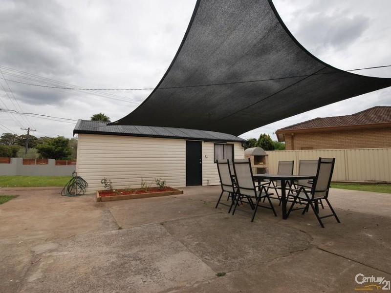 25 Moir Street, Smithfield NSW 2164