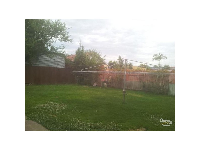 Fairfield West NSW 2165