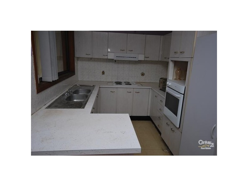 Fairfield West NSW 2165