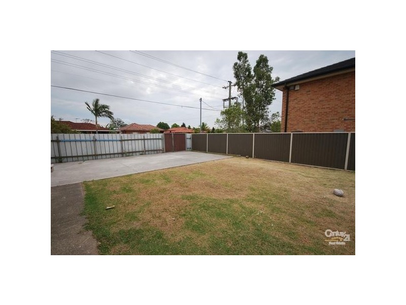 Fairfield West NSW 2165