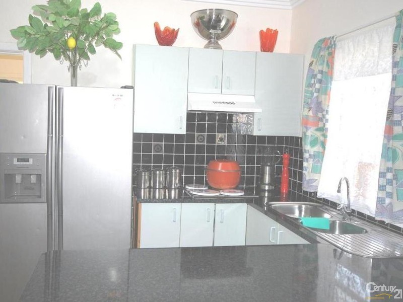 18 Hillcrest Avenue, Villawood NSW 2163