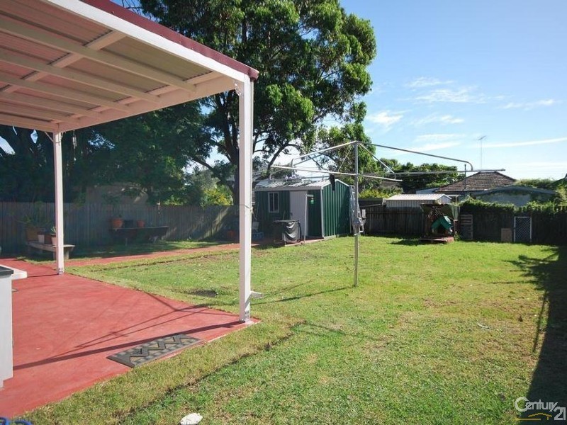 18 Hillcrest Avenue, Villawood NSW 2163