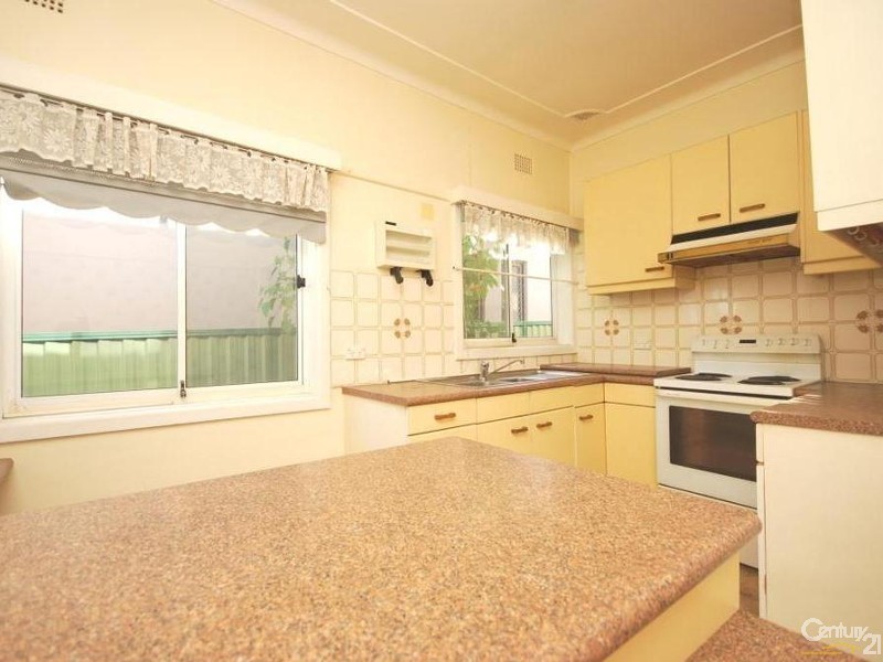 32 Robertson Road, Chester Hill NSW 2162