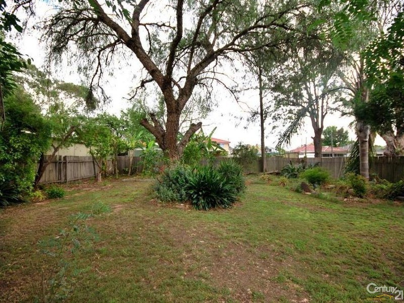 10 Joyce Street, Fairfield NSW 2165