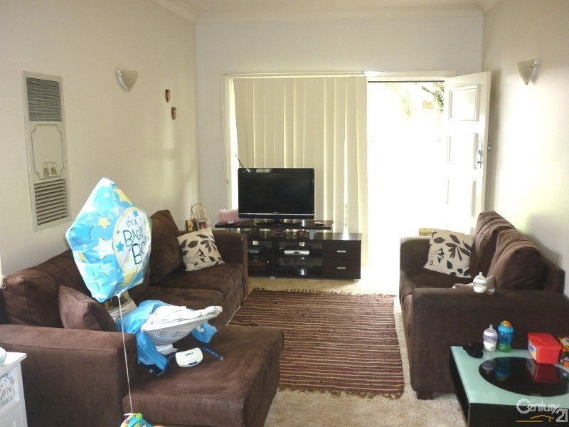 Fairfield East NSW 2165