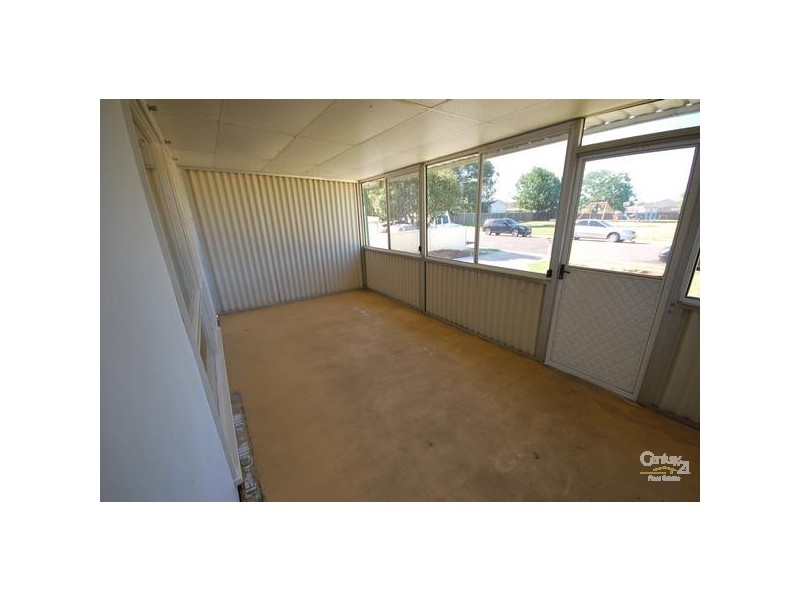 Fairfield West NSW 2165