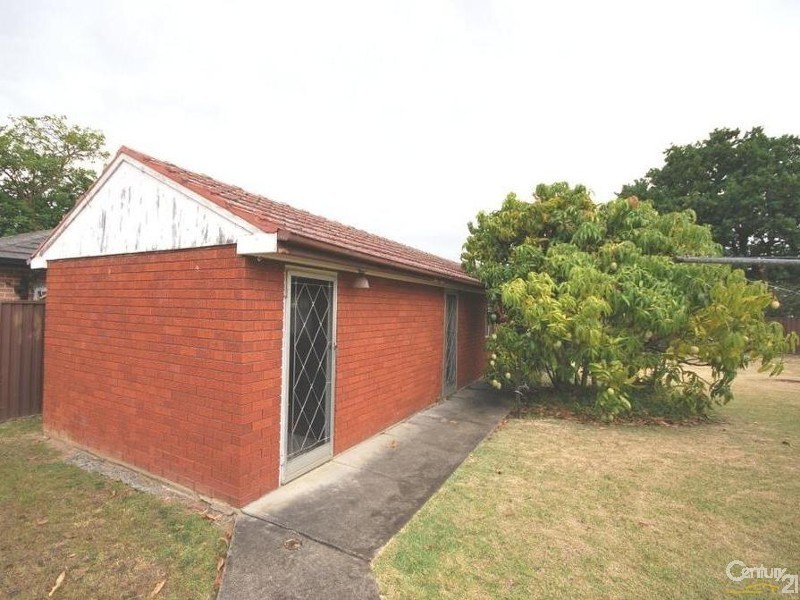 37 Macquarie Street, Fairfield NSW 2165