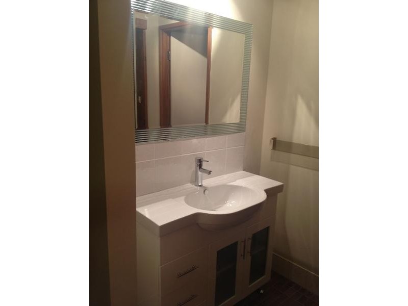 Edensor Park NSW 2176