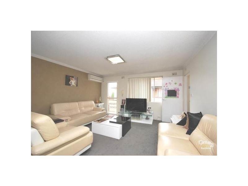 Fairfield NSW 2165