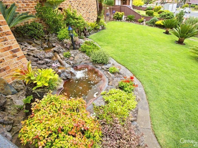 34 Bossley Road, Bossley Park NSW 2176