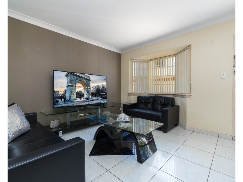 Fairfield NSW 2165