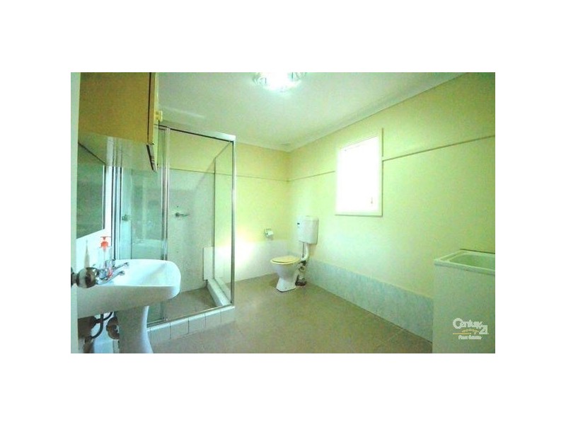 Fairfield West NSW 2165