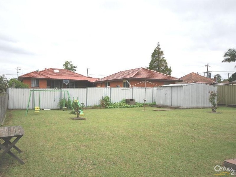 27 Bodalla Street, Fairfield Heights NSW 2165