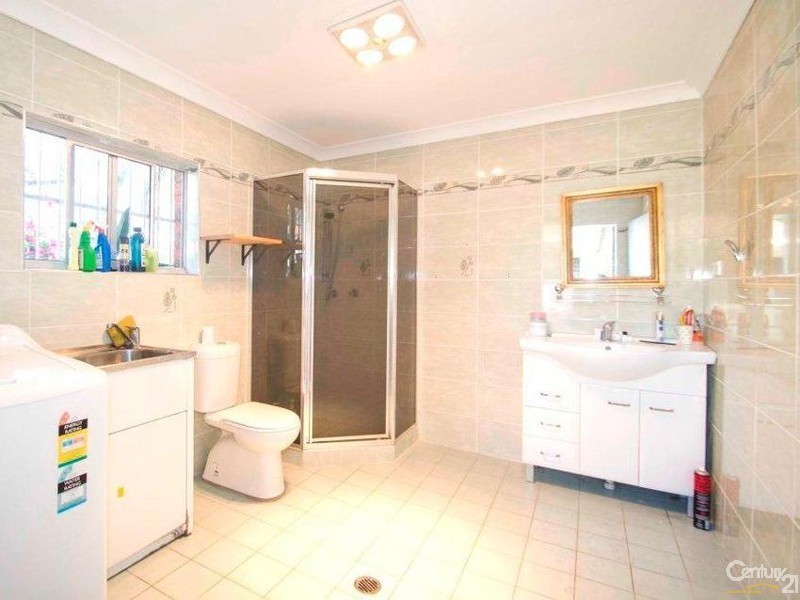 5 Lyon Avenue, Punchbowl NSW 2196