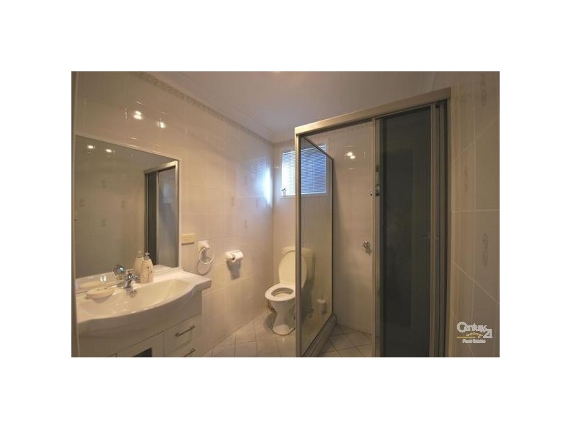 Edensor Park NSW 2176