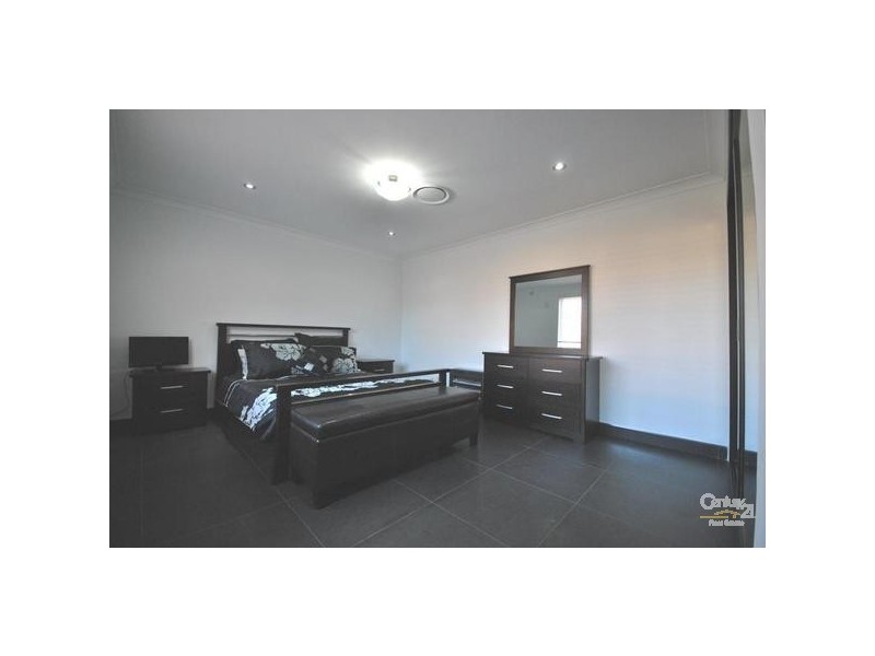 Edensor Park NSW 2176