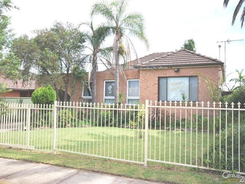 217 River Avenue, Carramar NSW 2163