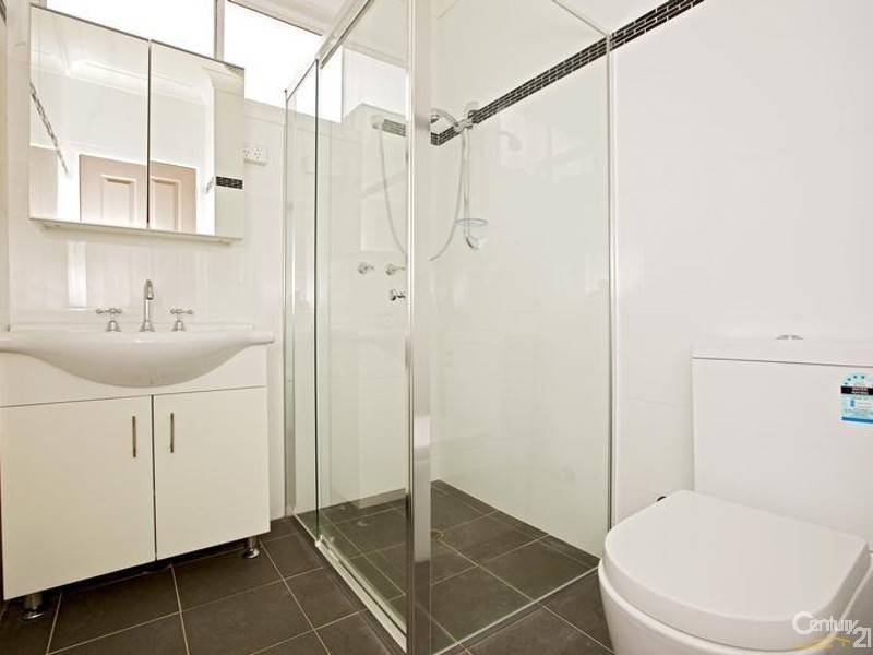 5 Charlotte Crescent, Canley Vale NSW 2166