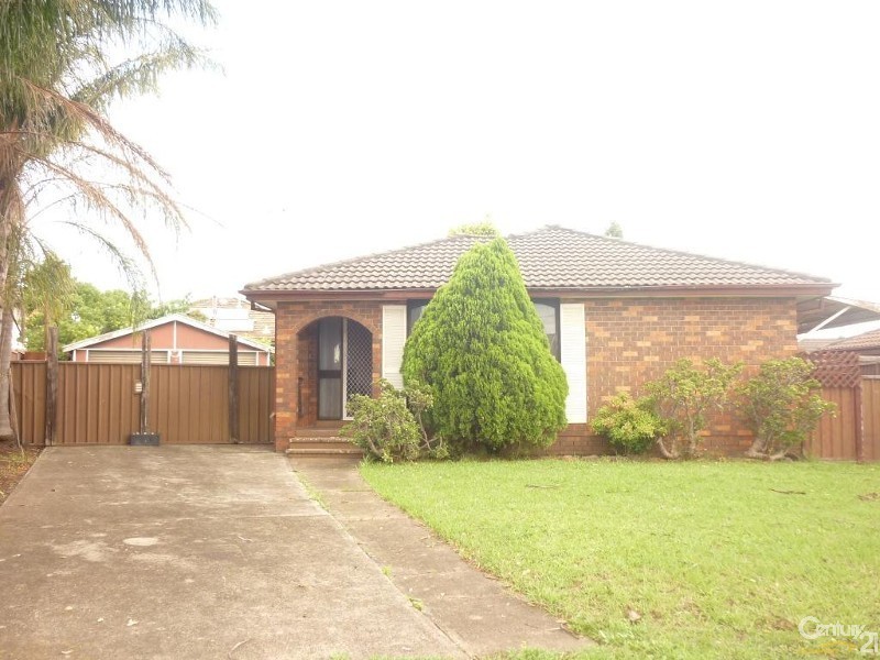 39 Curran Street, Prairiewood NSW 2176