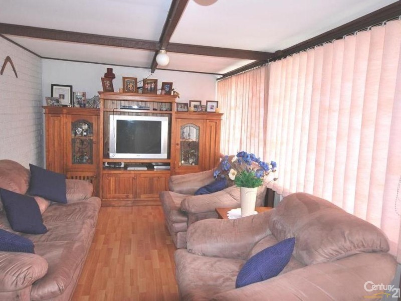 60 Tasman Parade, Fairfield West NSW 2165