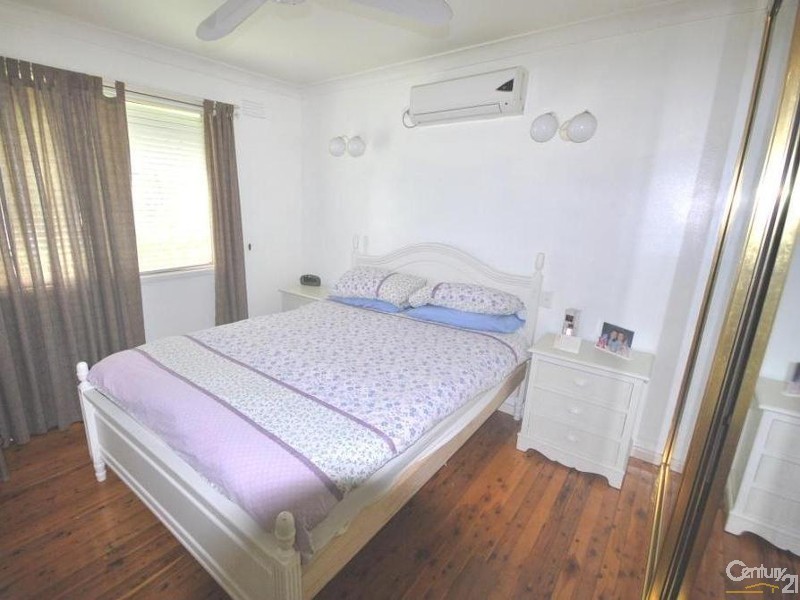 60 Tasman Parade, Fairfield West NSW 2165