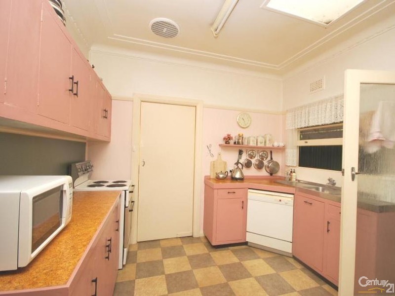 73 Station Street, Fairfield Heights NSW 2165