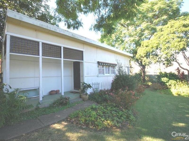 73 Station Street, Fairfield Heights NSW 2165