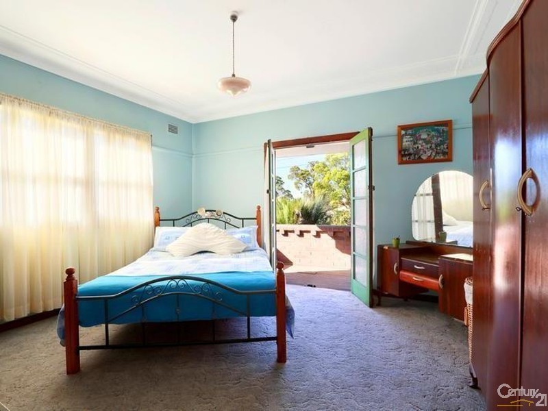 22 Polding Street, Fairfield NSW 2165