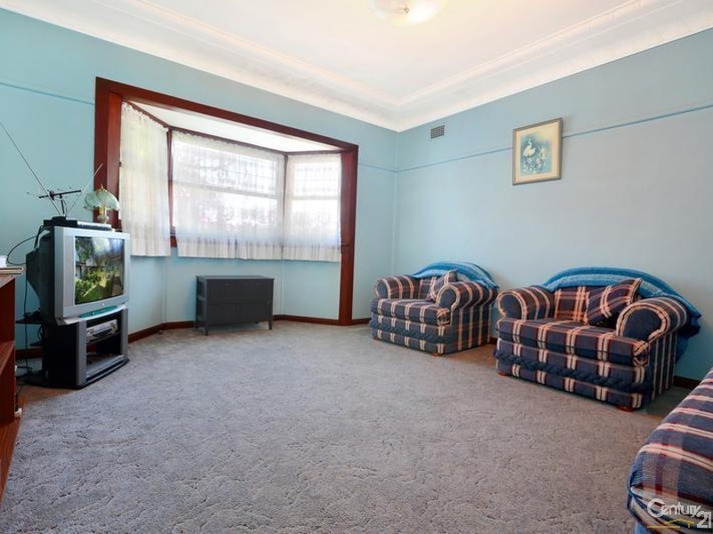 22 Polding Street, Fairfield NSW 2165