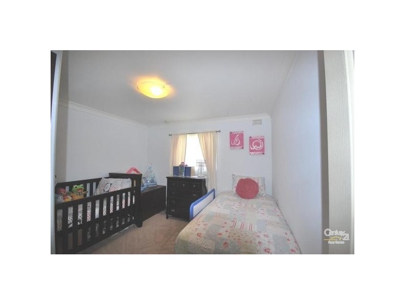 Fairfield East NSW 2165