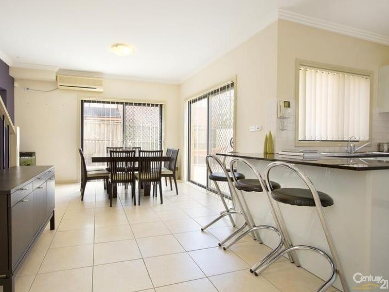 5/32  Stanbrook Street, Fairfield Heights NSW 2165