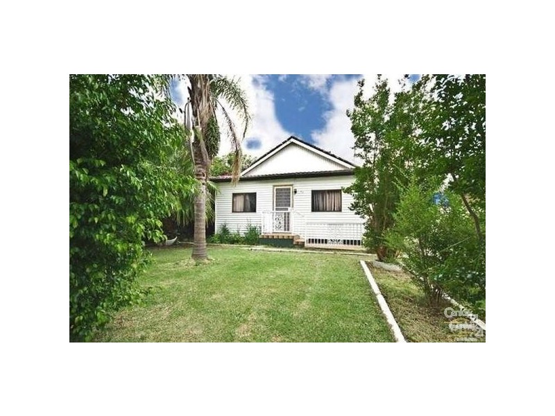 Fairfield West NSW 2165