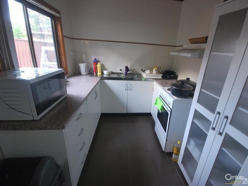 Fairfield West NSW 2165