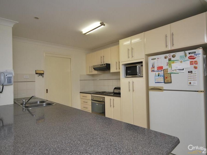 30 Saxonvale Crescent, Edensor Park NSW 2176