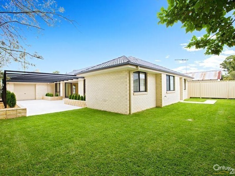 77 Maud Street, Fairfield West NSW 2165