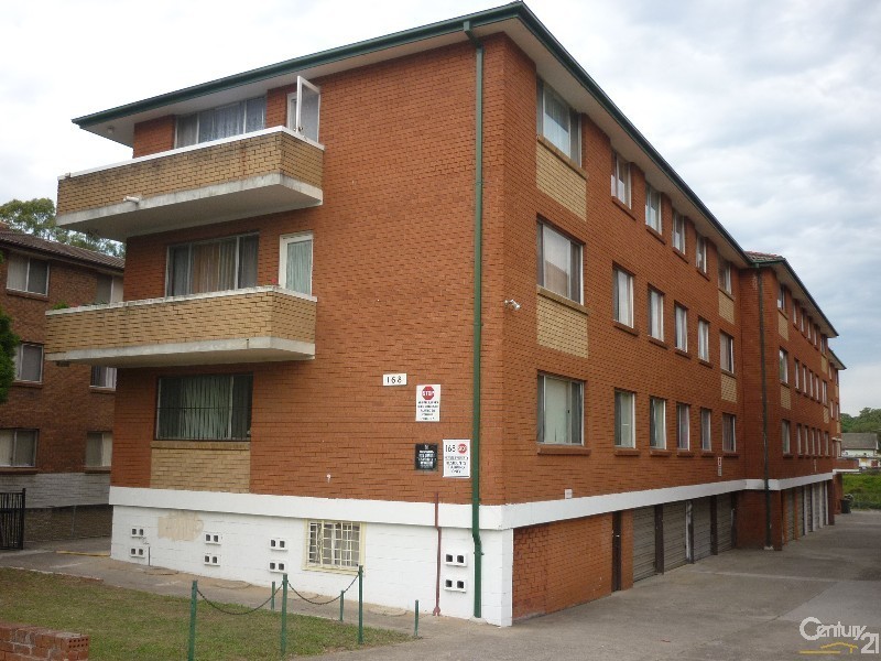 15/168 Sandal Crescent, Carramar NSW 2163