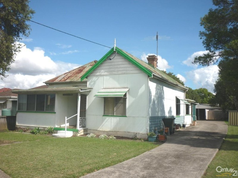 91 Sackville Street, Fairfield NSW 2165