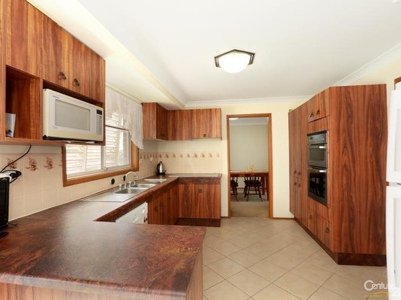 3 Toplica Place, Canley Heights NSW 2166