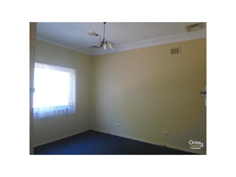 Fairfield NSW 2165