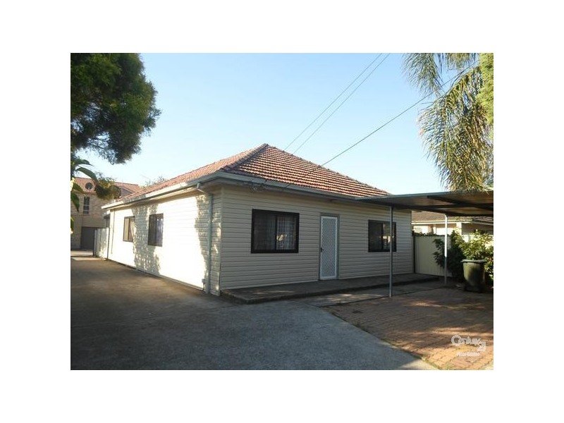 Fairfield NSW 2165