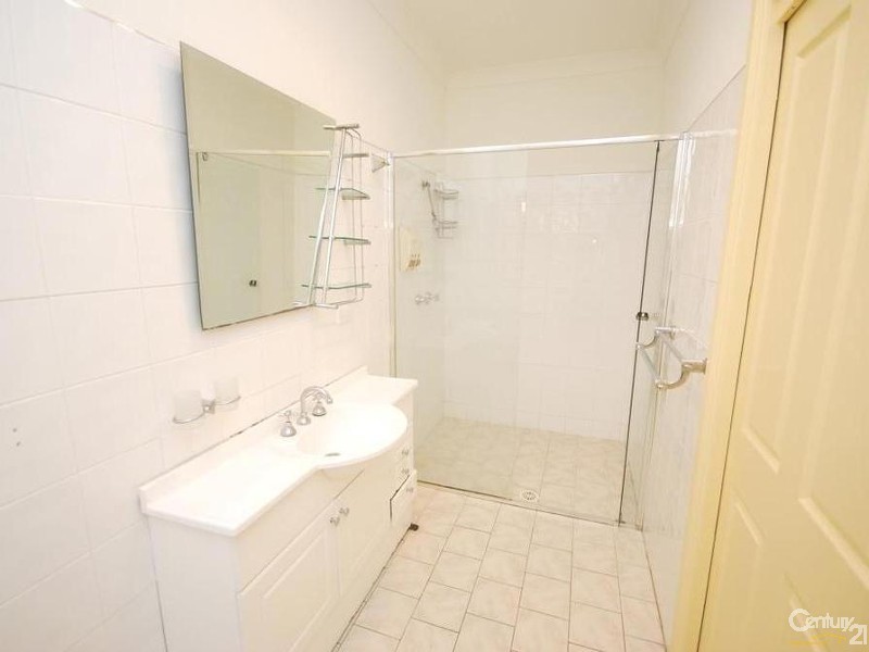 77 Prince Street, Canley Heights NSW 2166