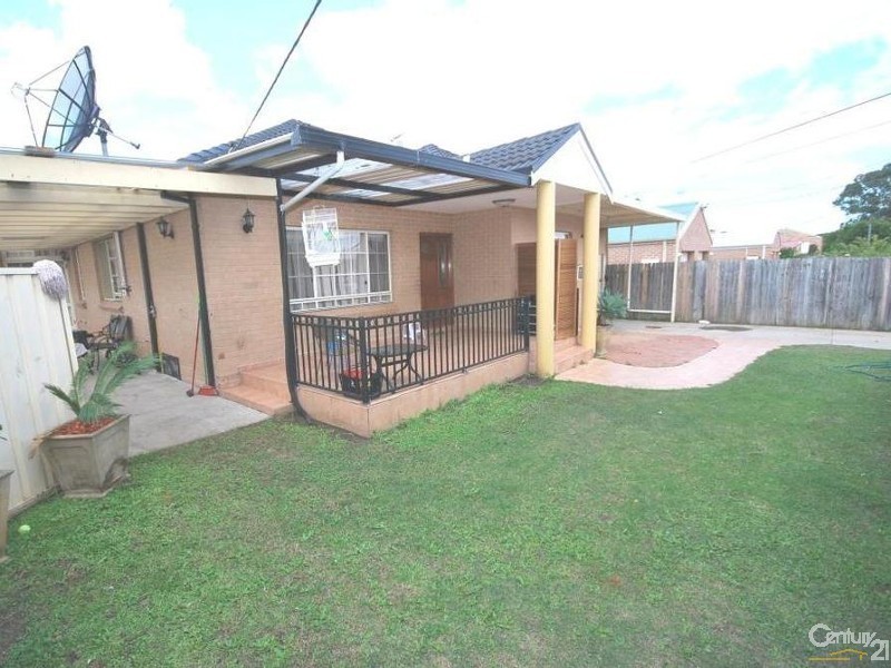 77 Prince Street, Canley Heights NSW 2166