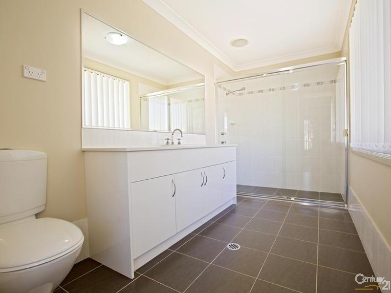 13 Willowbank Crescent, Canley Vale NSW 2166
