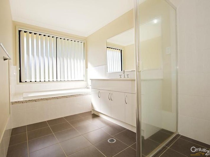 13 Willowbank Crescent, Canley Vale NSW 2166