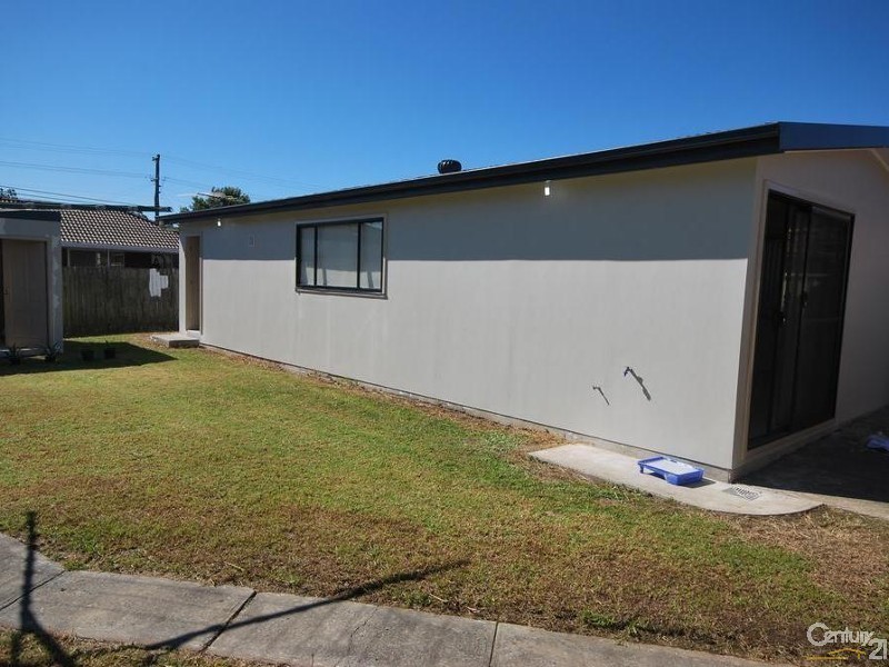 5 Chadwick Crescent, Fairfield West NSW 2165